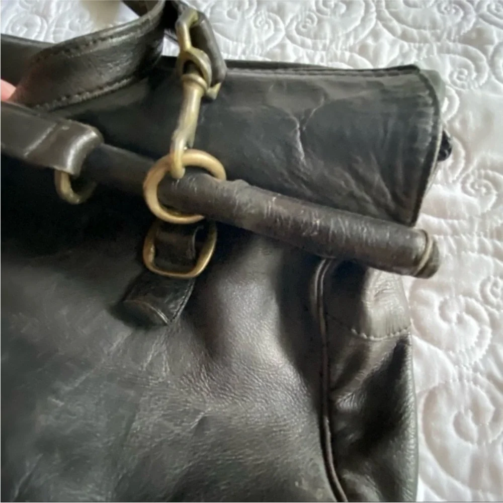 Noble Leather Briefcase Messenger Bag